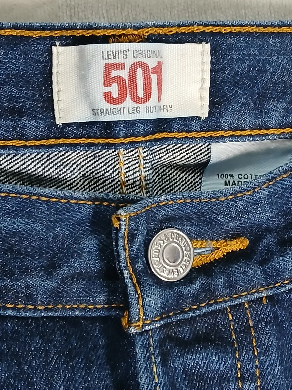 Levi's 501 35x32 Button Fly Jeans Men's Dark Wash Straight Leg